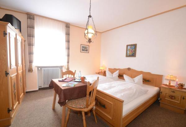 Gasthof Zur Post Hotel Und Parkplatz Военщраус Екстериор снимка